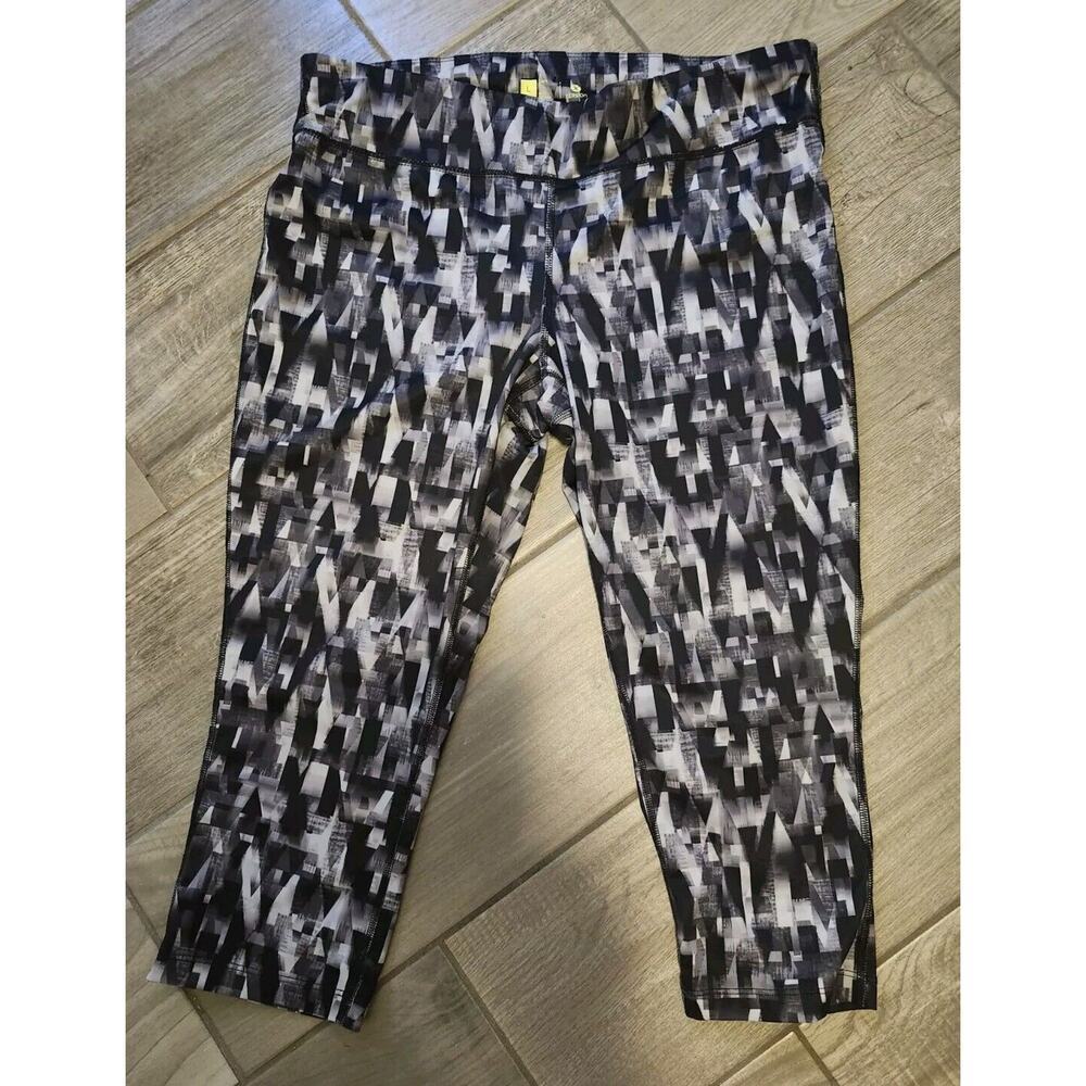 Women's Xersion Athletic Yoga Leggings Capri Pants Multi Color Sz L